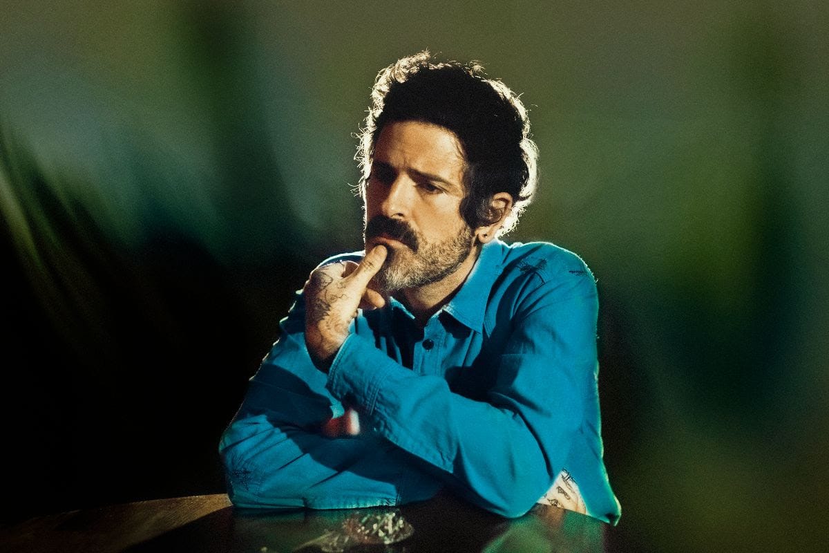 Devendra Banhart shares 'Flying Wig' outtake "The Rose" featuring Cate Le Bon