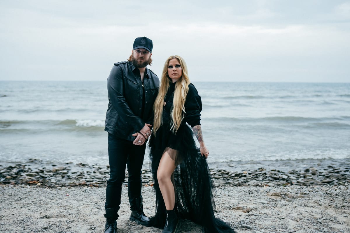 Nate Smith and Avril Lavigne release new video for "Can You Die From A Broken Heart"