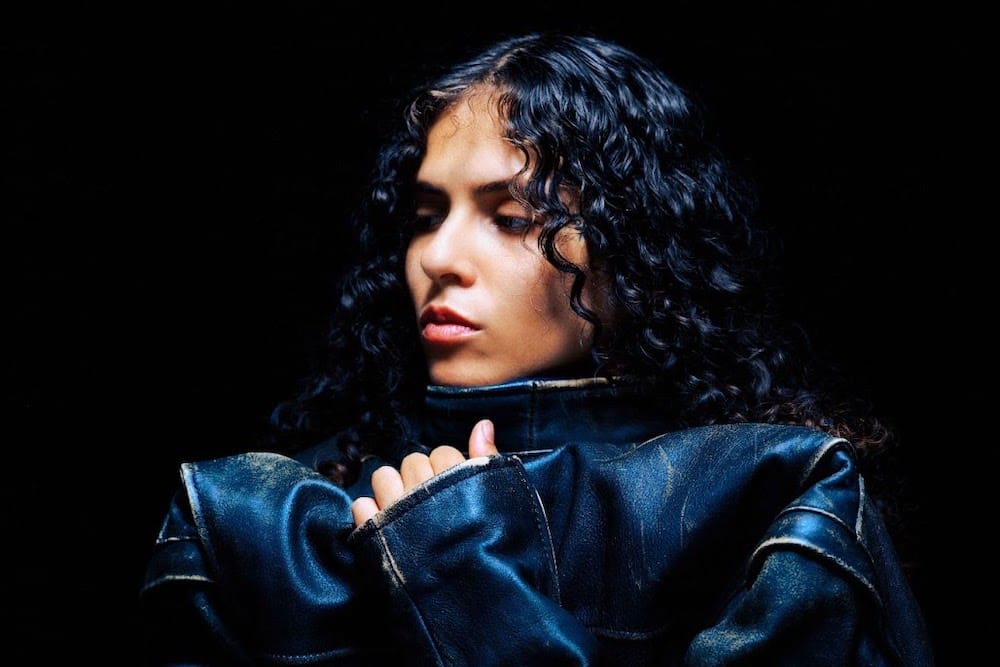 Listen to 070 Shake's cover of "Song to the Siren" featuring Courtney Love and Melissa Auf der Maur