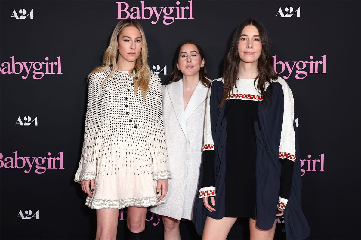 Haim announce new single "Relationships"