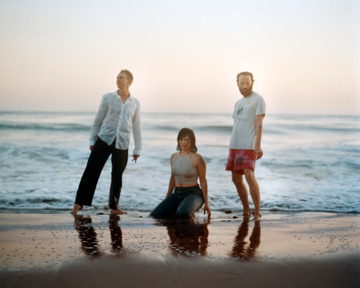 Big Thief announce brand new album 'Double Infinity', release first single "Incomprehensible"