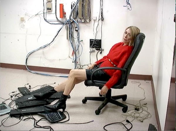 Kim Gordon announces new solo LP 'PLAY ME', first single out now