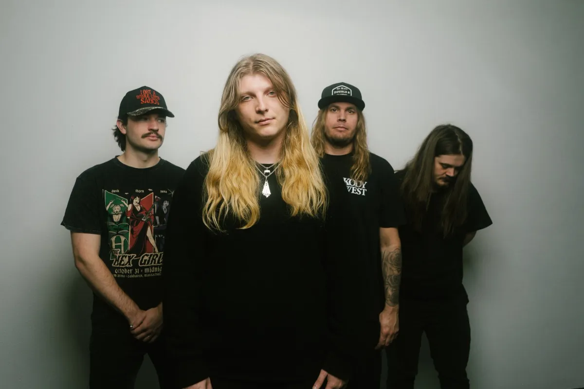 Dexter and the Moonrocks release new single 'Flavorless'