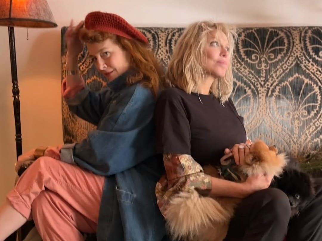 Are Courtney Love and Melissa Auf der Maur teasing a Hole reunion tour?