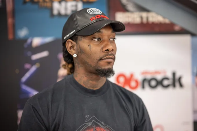 Offset makes quick comeback after Shooting, opens set in wheelchair