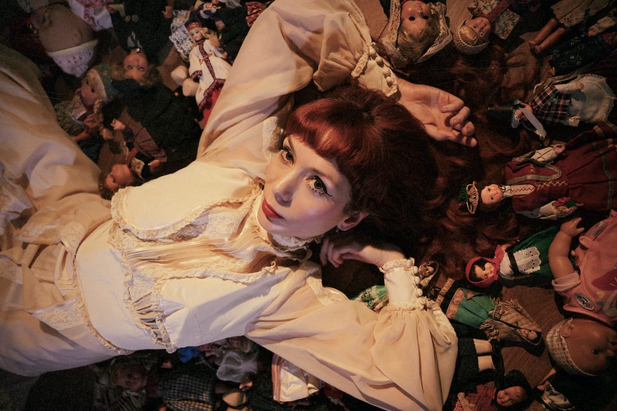 Manic Street Preachers' James Dean Bradfield joins The Anchoress on new track "Throw Over Your Man"