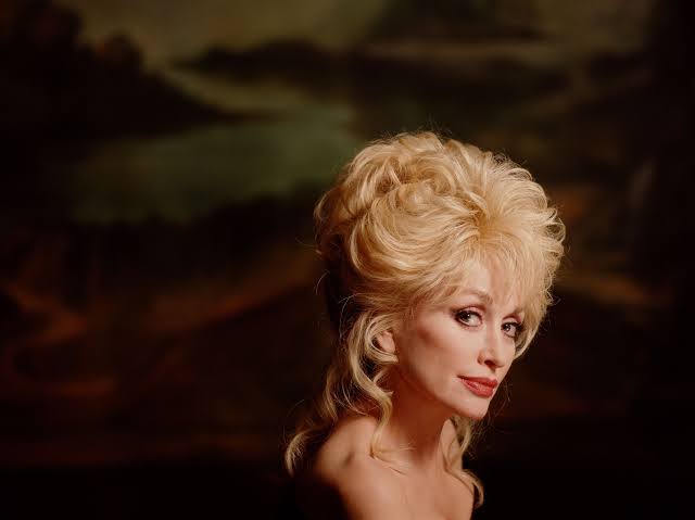 Dolly Parton streams surge more than 2,000% after icon's death