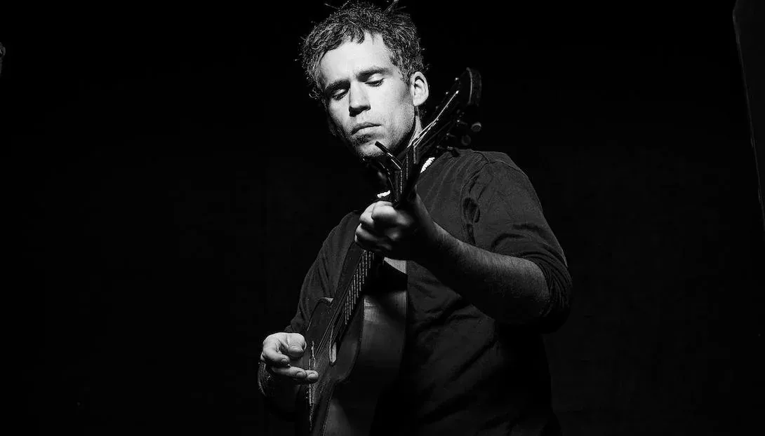 Iconic Fugues (Andrew Savage) debuts new single“2025 Dream/2025 Blues”