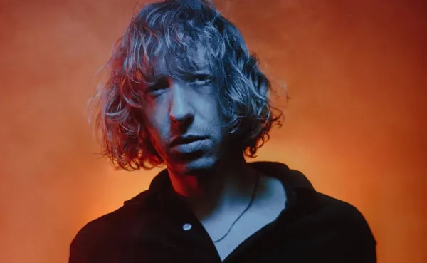 Daniel Avery reveals new album 'Tremor', releases first single
