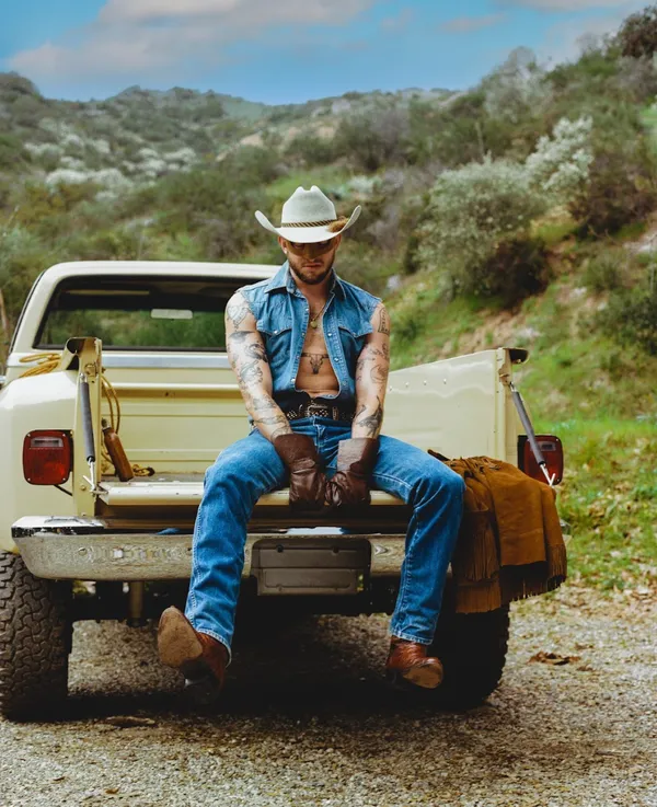 Orville Peck releases new single “Drift Away” and announces upcoming EP