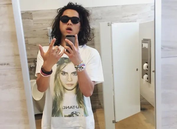 Feng announces new album 'Weekend Rockstar'