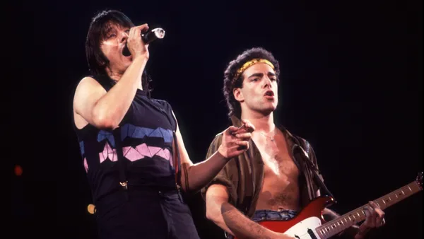 Steve Perry responds, Journey fans should stop believin'