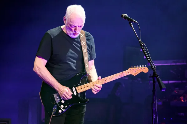 David Gilmour's "Black Strat" guitar sells for $14.55 million