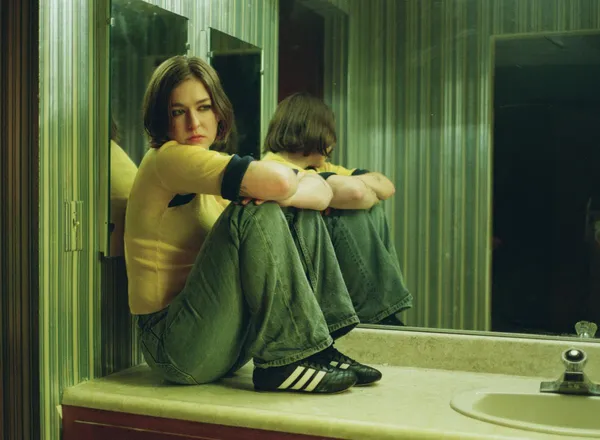 Snail Mail debuts new single "Tractor Beam" on Fallon, shares music video