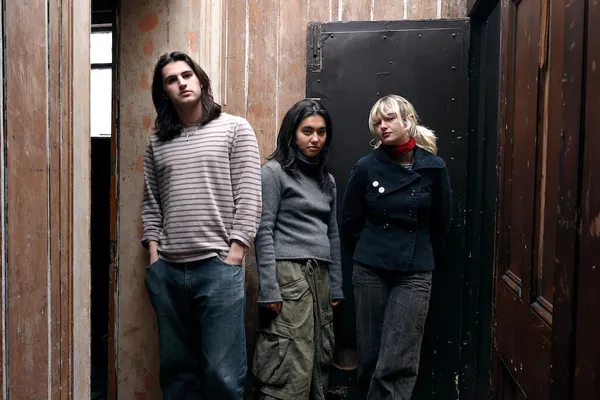 mary in the junkyard release new single "Candelabra"