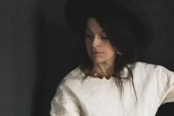 Jesca Hoop shares new song "Big Storm" and US/EU tour plans