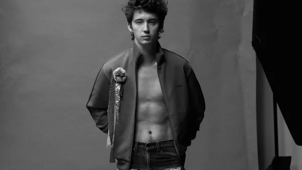 Troye Sivan says pop’s “Khia Asylum” has a double standard problem