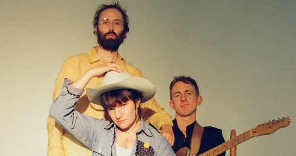 Big Thief unveil new triple album 'Horsepower' live in Nashville