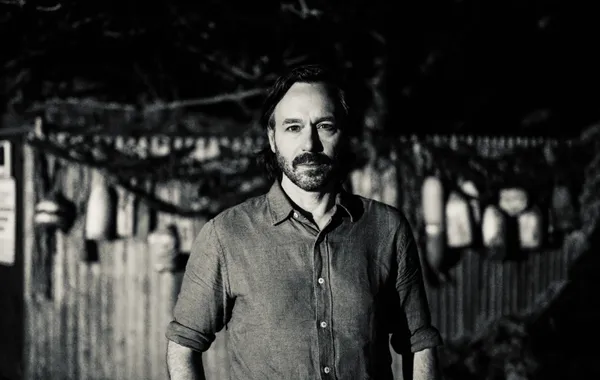 Matt Pond PA releases new video for "Straight Into The Night" guest-starring Kate Walsh