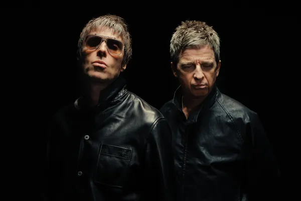 Oasis announces return to the stage in 2027