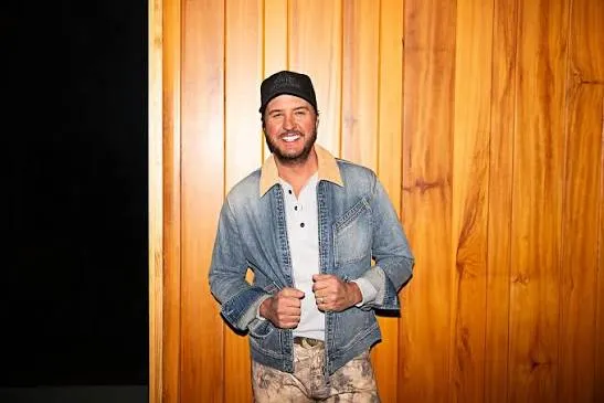 Luke Bryan to stream a concert in Roku City